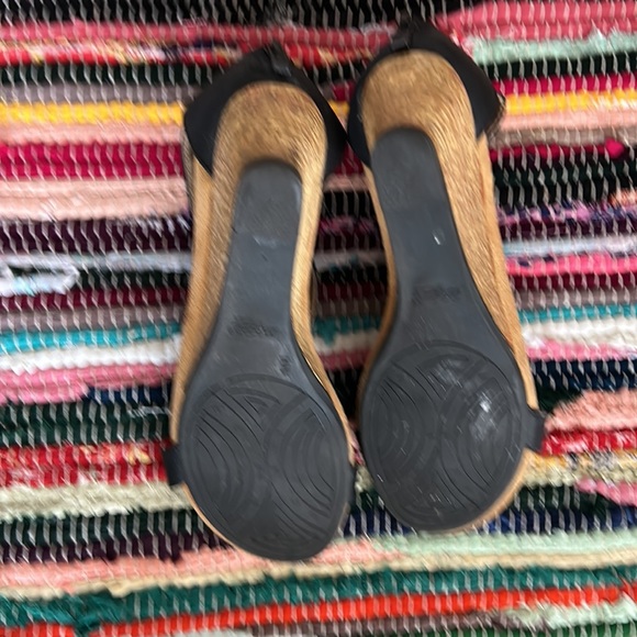 Sandals new never used size 6 - Picture 3 of 3